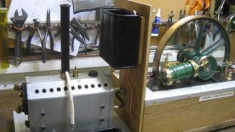 Large Oscillating model steam engine.