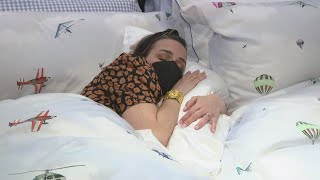 Around Town - The Luxury Bed Collection screenshot 5