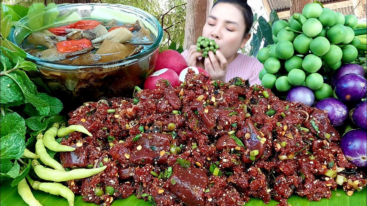 ก้อยขมเผ็ดๆกับเเกงเห็ดบดซดโต้ลมหนาว เเซ่บถึงใจคักจ้า|ส้มซ่าพาเเซ่บ22 ธันวาคม ค.ศ. 2023