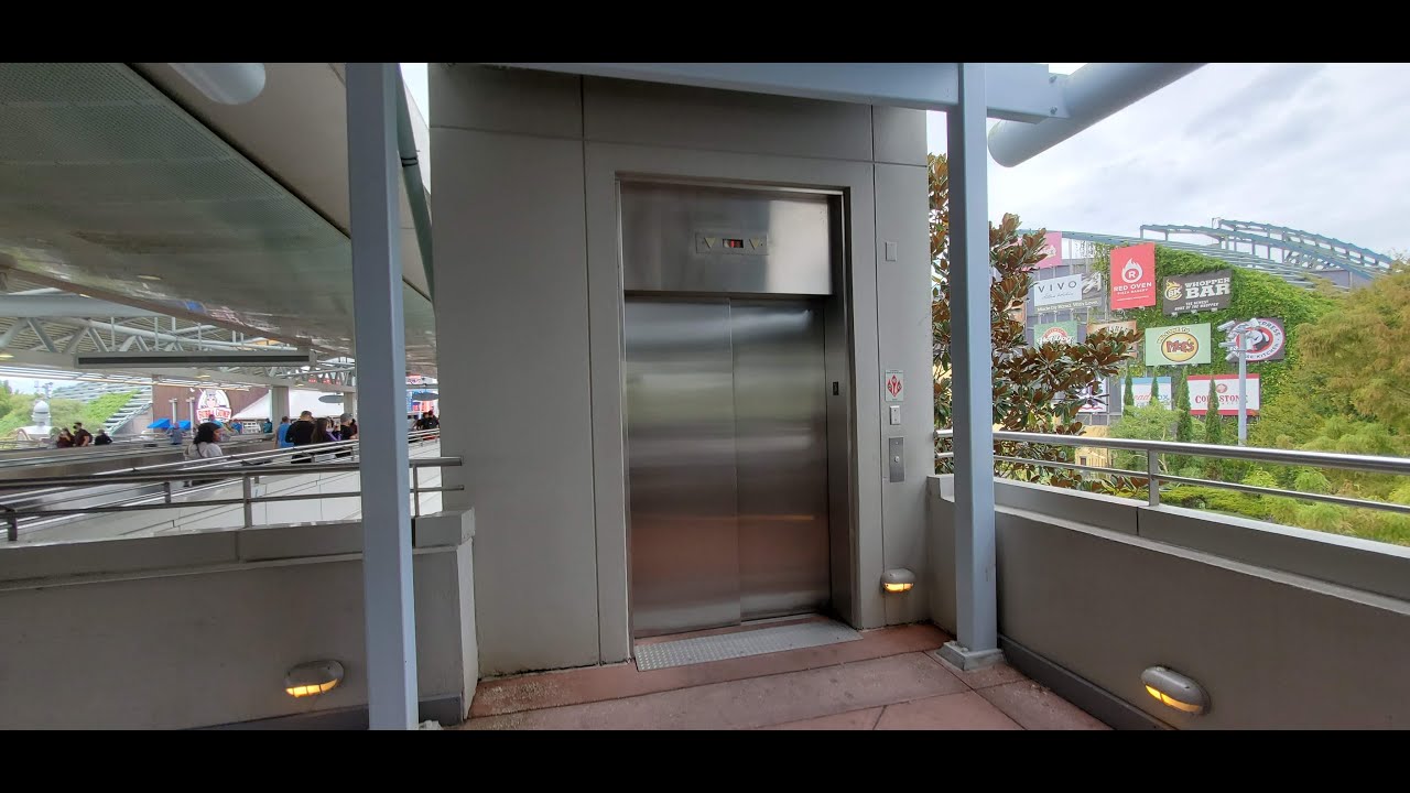 Ancient KONE hydraulic elevator at Universal CityWalk in Orlando FL YouTube