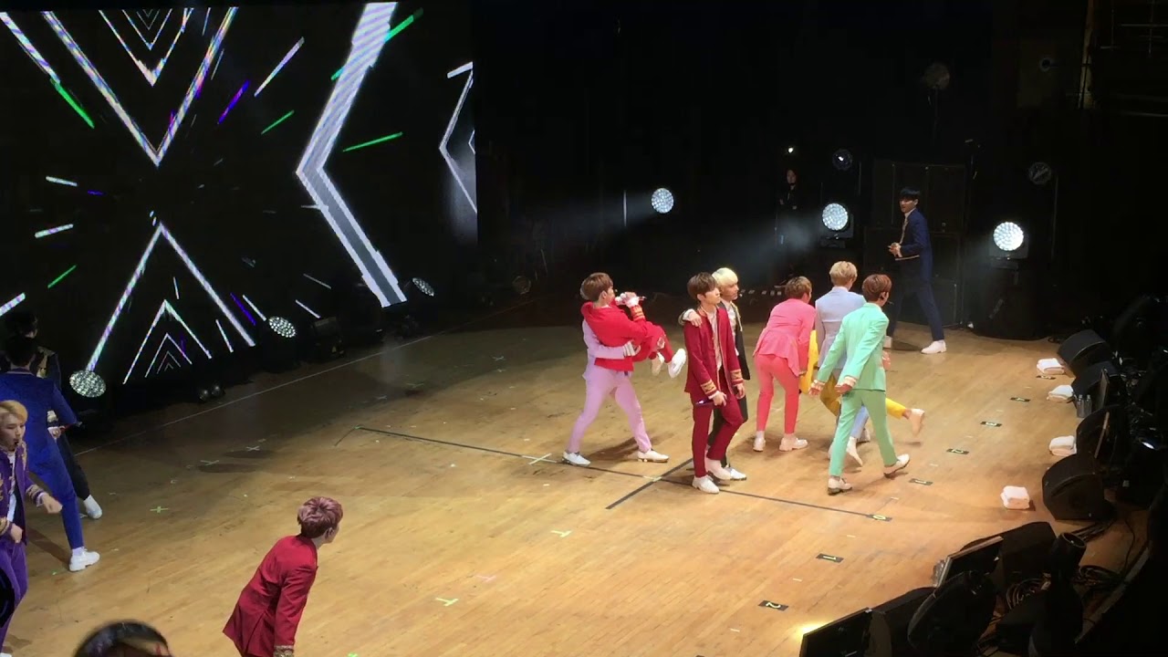 Seventeen [Diamond Edge] - Toronto