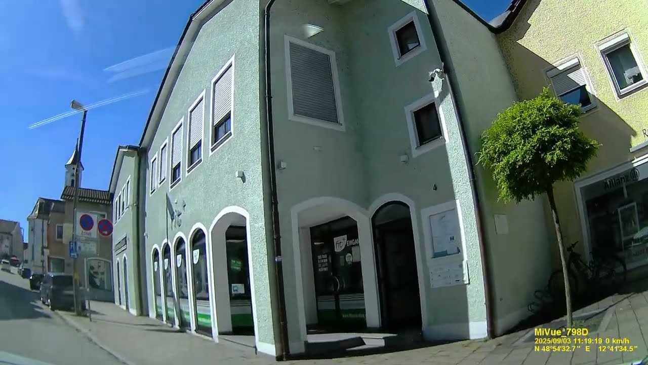 D: Stadt Bogen. Landkreis Straubing-Bogen. Rundfahrt durch die Stadtmitte. September 2025