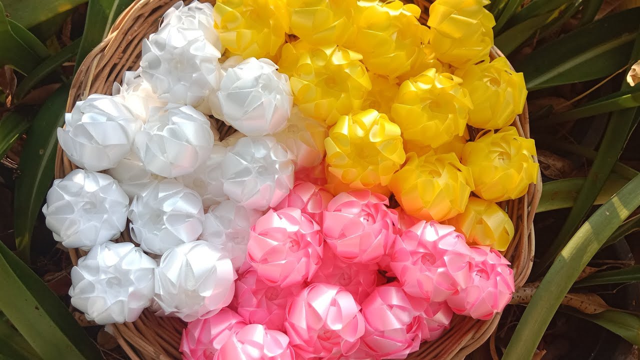 เหรียญโปรยทาน : เกสรบัว