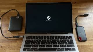 How to quickly FIX the Grey Flashing Folder Question Mark on Apple Mac... (new 2026)