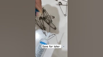 💯Saree pin trick | Save your saree from pin #style #tricks #fashion #stylingwithmeenu