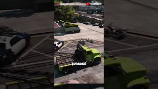 🚓POLİSİN GÖZÜ ÖNÜNDE ARABASINI ÇEKERSEK NE OLUR? 🤯#shorts