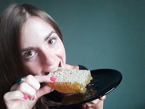 ASMR  Raw Honeycomb - sticky Eating Sounds/Mukbang - close up to camera