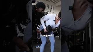How to properly do single arm dumbbell rows‼️