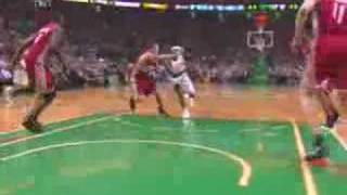 Garnett Gets 28 in Game 1 Win