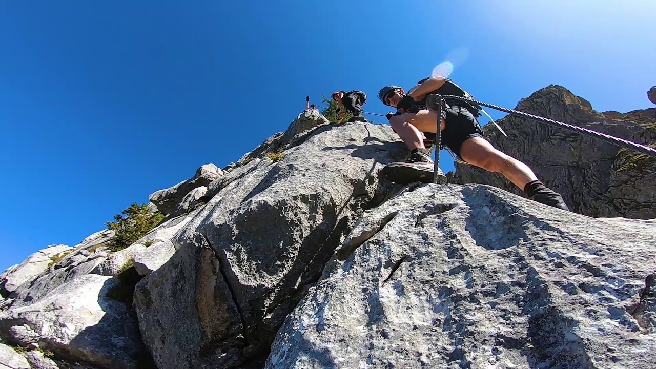 tajakante-klettersteig-vorderer-tajakopf-youtube