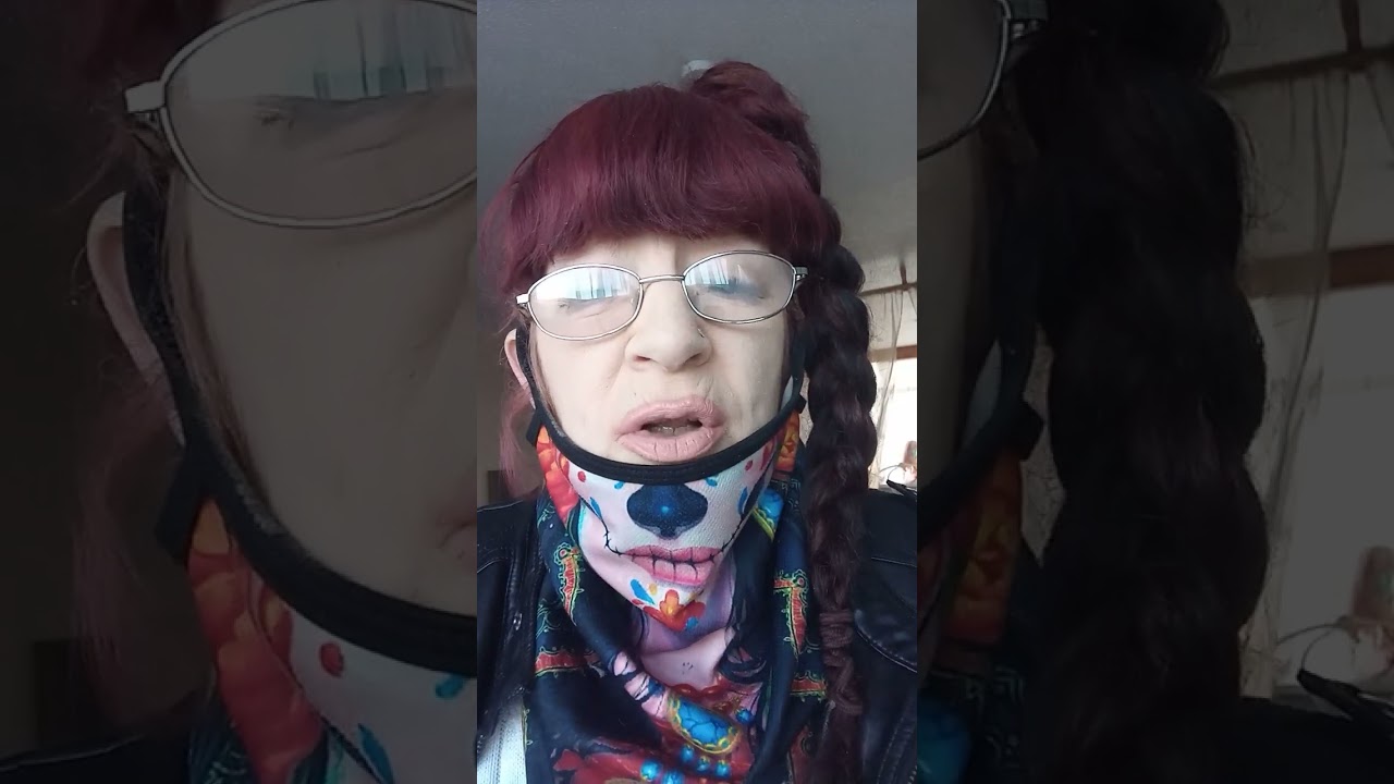 Apparently nothing 2 Yowling cat😹🤲🌠💞