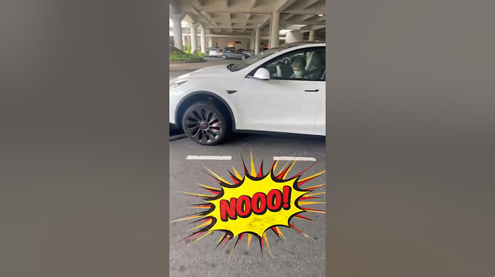 Öreg néni Teslával #tesla #hawai #crash #baleset #jogsi #autó #elektromosauto #car #fail