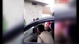 Cop Caught Taking A Bribe In Now Unpopular Bulandshahr
