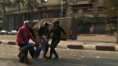 Egypt rival protests descend into violence