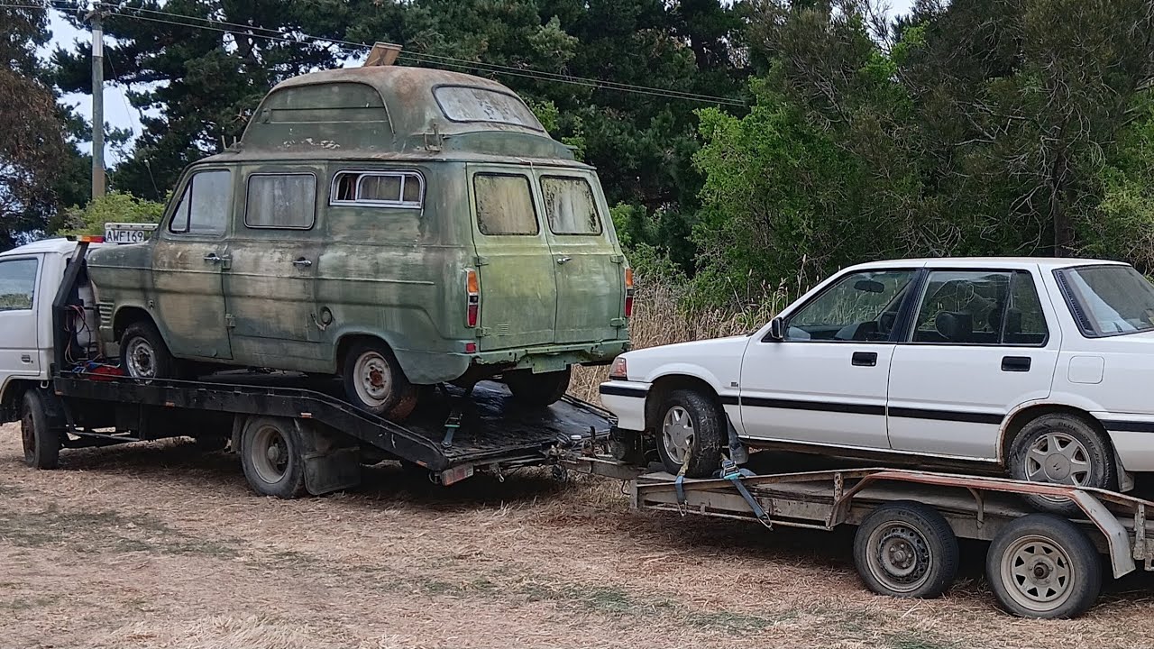 Покупка найденных в сараях вещей на аукционе