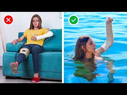 Vidéo: 3 façons de faire face à un plâtre de jambe
