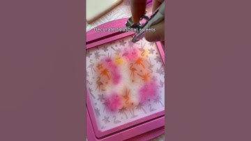 Sugar Cookie Decorating, how to stencil multiple colors #sugarcookies