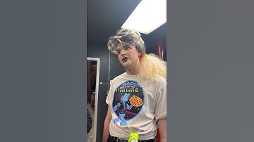 try explaining this to someone who hasn’t watched the music video 😭 @sammy_singleton