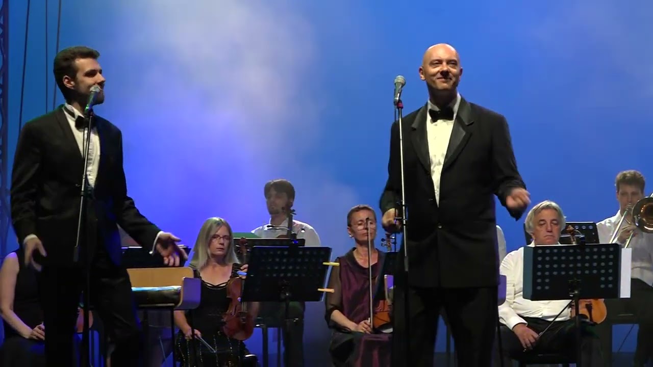 Can't Take My Eyes Off You - EUROPEAN 3 BARITONES .