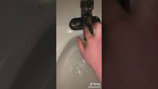 How Do I Wash My Hands weirdsink dontknowhowtouse helpme confused never before bathroom