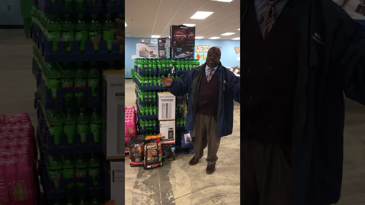 LJ Getting ready for 6 Friday at Crazy Cazboy’s in Birmingham AL YouTube