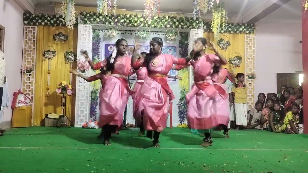  பாரம்பரிய நடனம் அரசு பள்ளி மாணவிகளின் நடனம்#கிராமியக்கலை #கும்மி @அசத்தும்அரசுப்பள்ளி