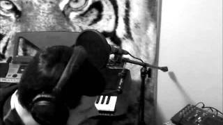 Running from the night.. screenshot 2