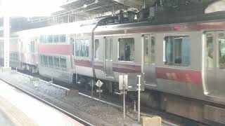 E531系カツK423編成赤電ラッピング上野駅発車
