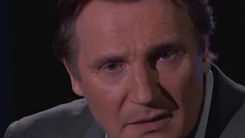 Liam Neeson threatens a fan☠️