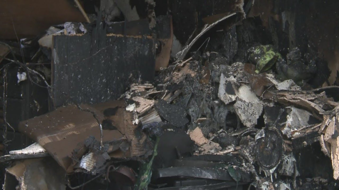 Kyle family’s pets killed in overnight house fire - YouTube