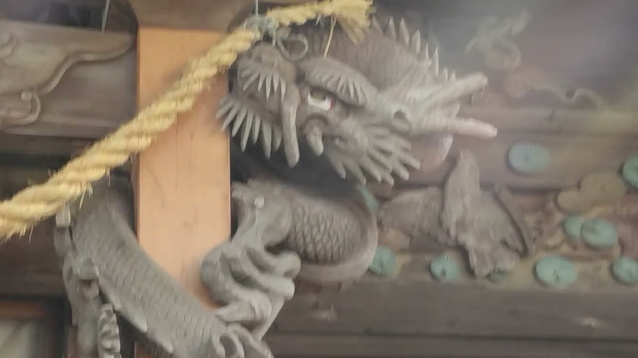 2柱の昇り龍が見守る神社に行きました