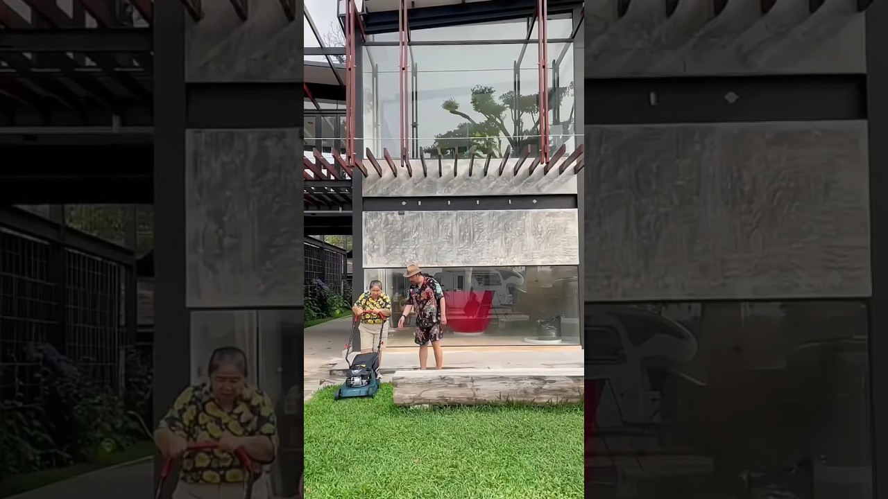 ร้านลุงป้าบ้านล่าง จ.ตราด สร้างยังไม่เสร็จแต่สวนหน้าร้านเสร็จแล้วแวะไปถ่ายรูปเล่นได้ #ลุงป้าบ้านล่าง