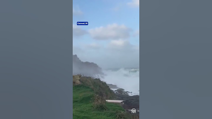 🌪️ Storm Darragh has struck the UK, triggering a rare red warning