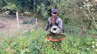 Stihl Fs 511-C with durocut 40-4 trimmer head cutting big grass. (Motocoasa Stihl cu fir de 4 mm .)