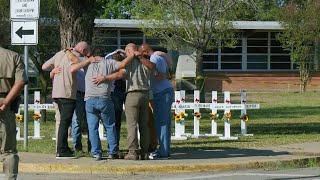 Sobreviviente de masacre en Texas relata el momento del ataque