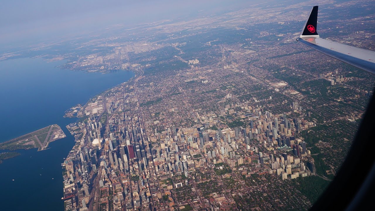 The Most Beautiful Takeoff and Climb Out Of Toronto Pearson Airport | AIR CANADA CRJ900