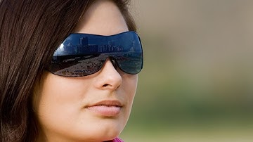 Photoshop: Sunglasses Reflection |