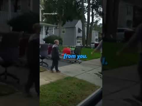 Gary Vee serving the community.