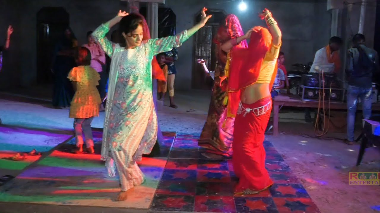 ननद भाभी ने अपने कमरतोड़ डांस से डीजे तोड़ दिया £ पहली बार देखोगे ऐसा नाच £ Neelam Shastri