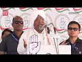 Wearing a turban, Cong Chief Kharge criticises PM Modi for wearing local headgear to woo voters