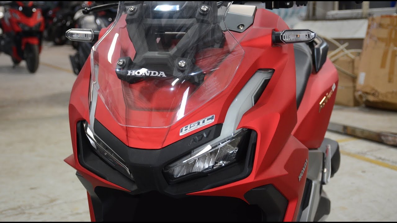 Honda ADV 160, The Most Beautiful Low Displacement Motorcycle - YouTube