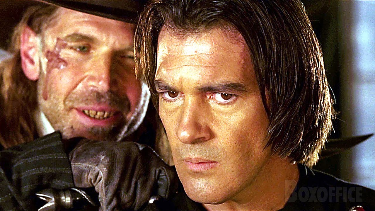 “You’re a sheep amongst wolves” | The Legend of Zorro | CLIP 4K