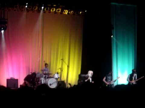 The Sounds New Song #1 "No One Sleeps When I'm Awake" (Hollywood Palladium) - 11/20/2008