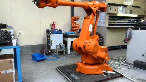 IRS Robotics for fully refurbished cable unit axis ABB robots // ABB kabelbomen revisie