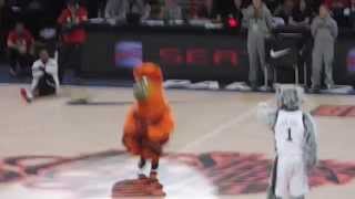 Burnie vs Sly Fox - NBA mascots dance battle