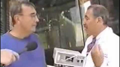 Dr. Katz using the Halimeter