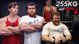 255KG Bankdrück-Battle gegen den stärksten 21 jährigen der Welt!