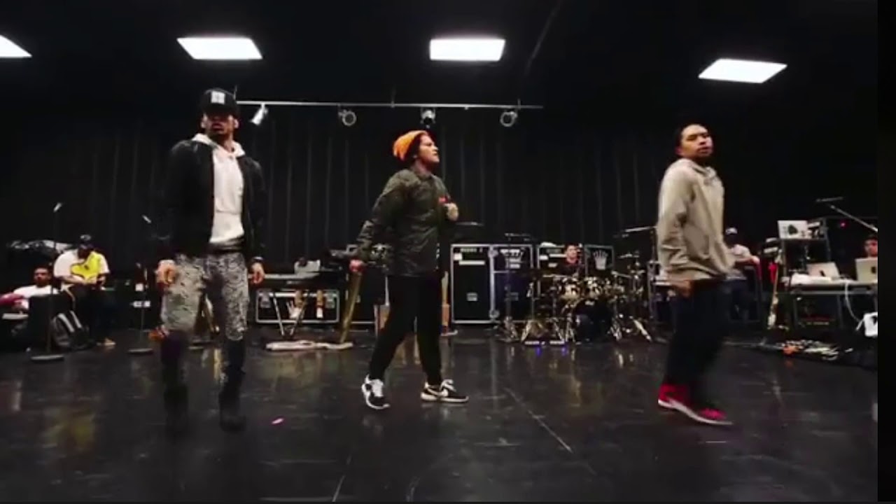 Bruno Mars Dancing to some Jazz - YouTube