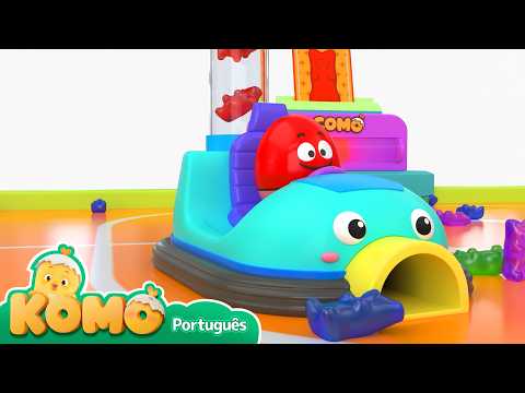 Exciting car crash game! Let's crash! | Kids' game | Komo Surprise