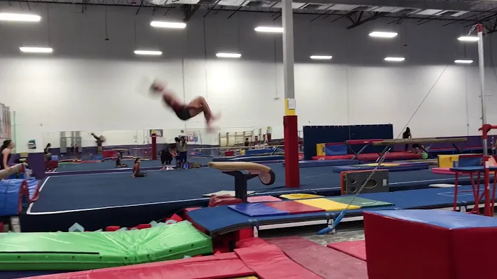 Samantha Forman Full In Back Out